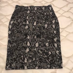 Apt 9 Black &White Pencil Skirt